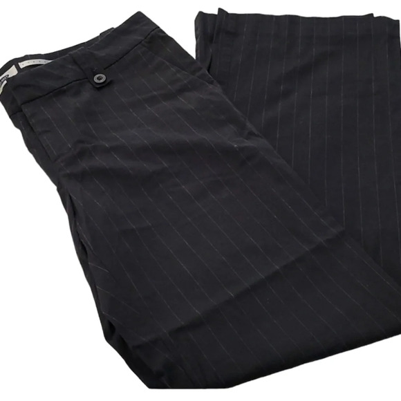 Old Navy Pants - Picture 1 of 6